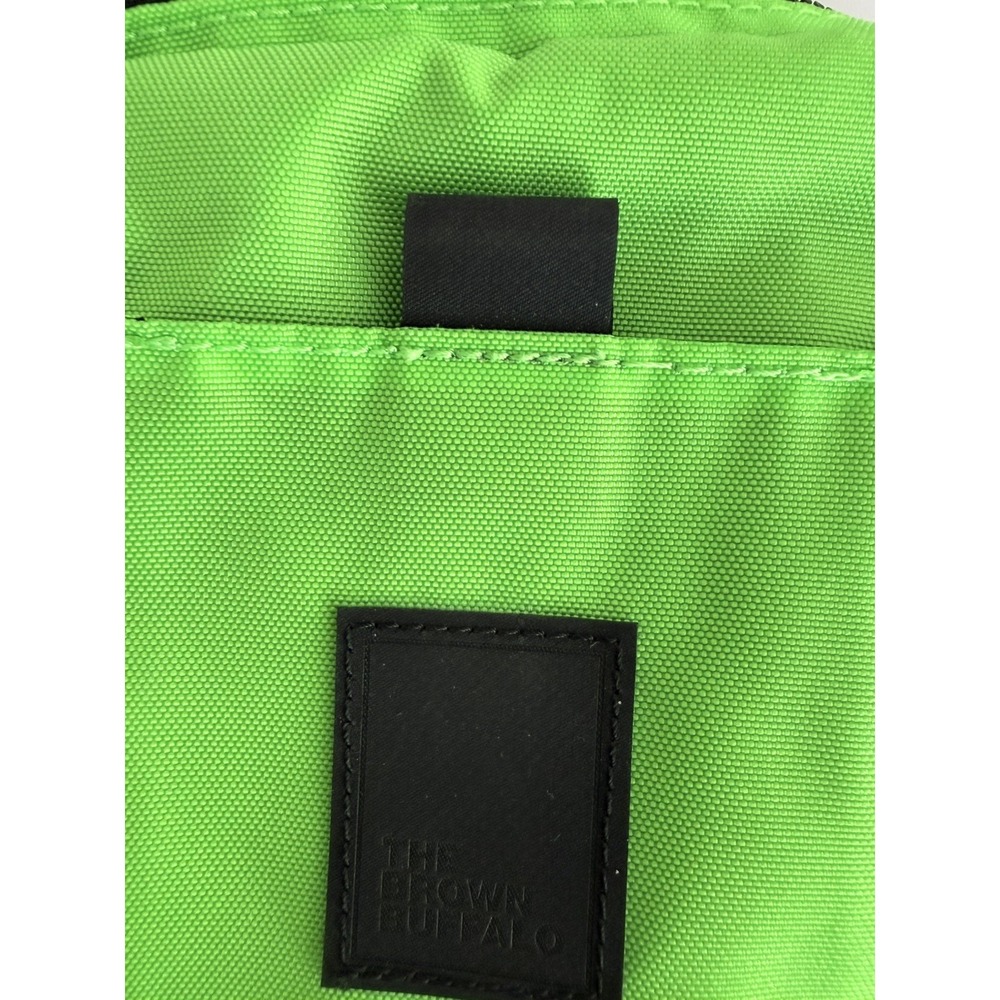 New The Brown Buffalo Conceal Sling Lime Green STORMPROOF Nylon Crossbody Sample - Picture 5 of 13
